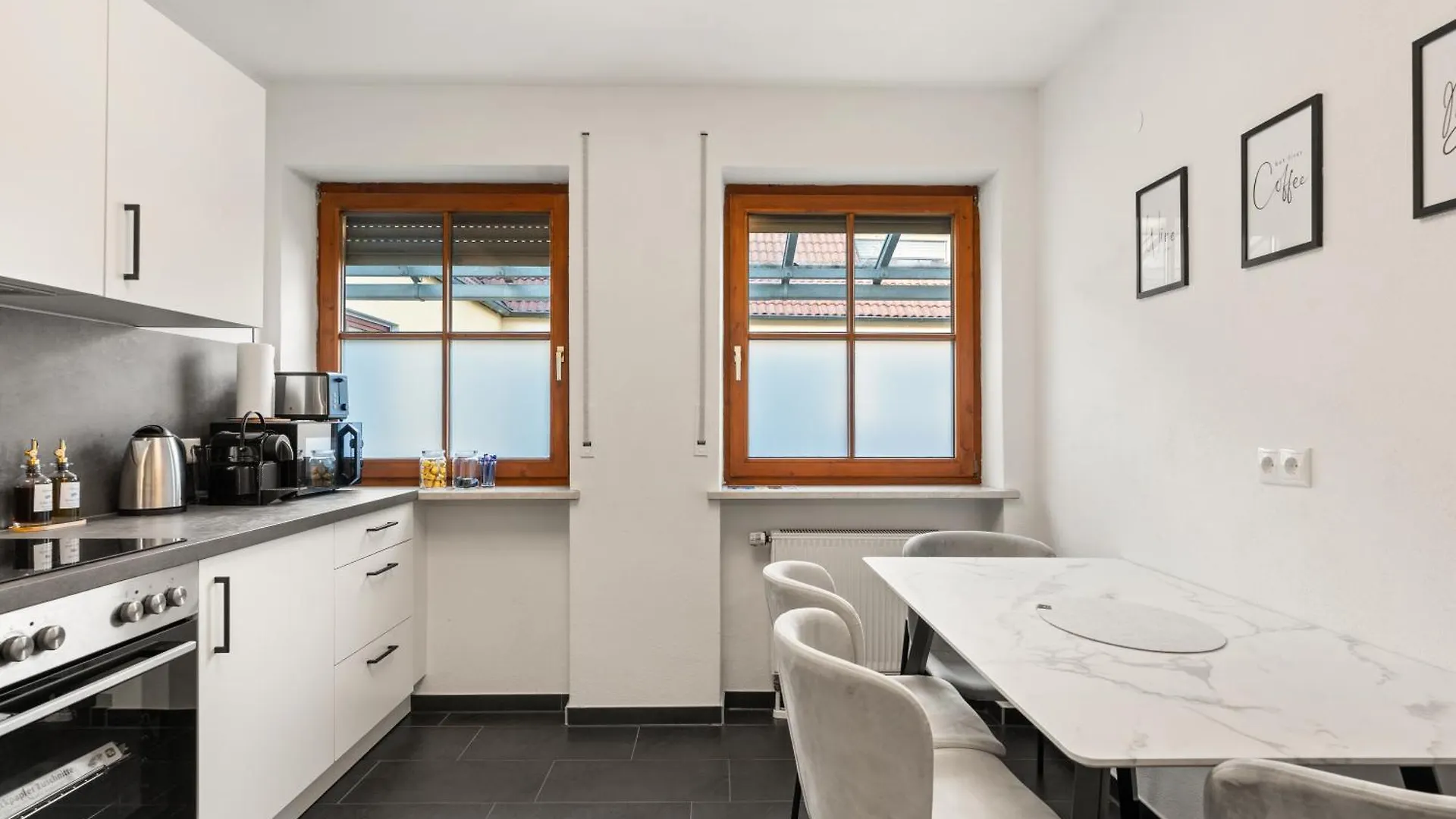 Yuva Homes In Untermeitingen 0*,  גרמניה